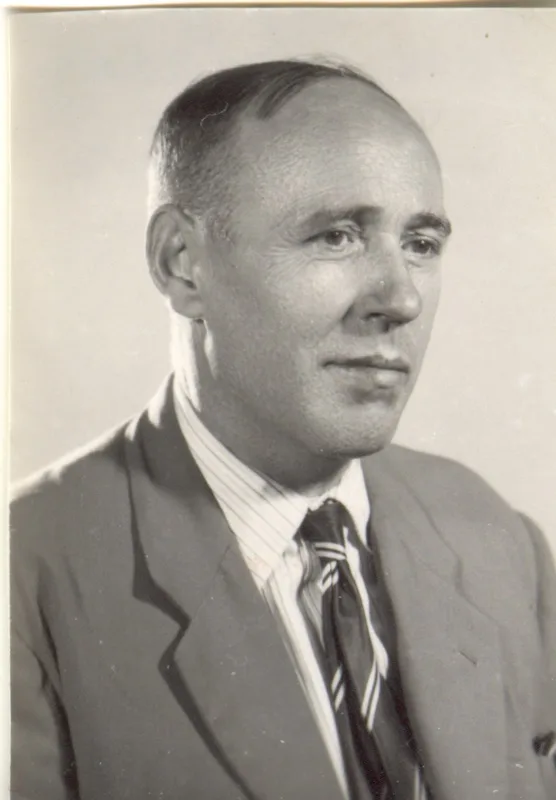 José Salazar Salvador 1954